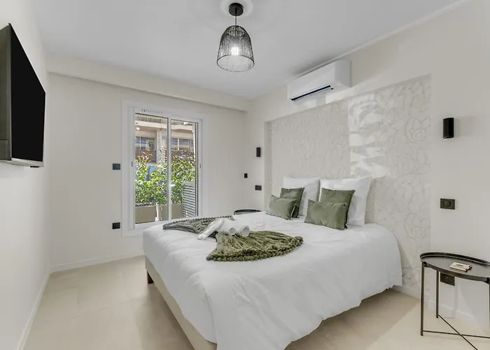 Modern 2 - Jardin - Rue Du Martinez