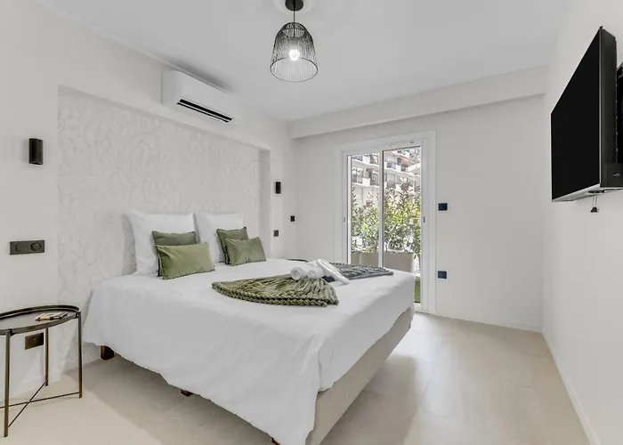 Modern 2 - Jardin - Rue Du Martinez * Cannes